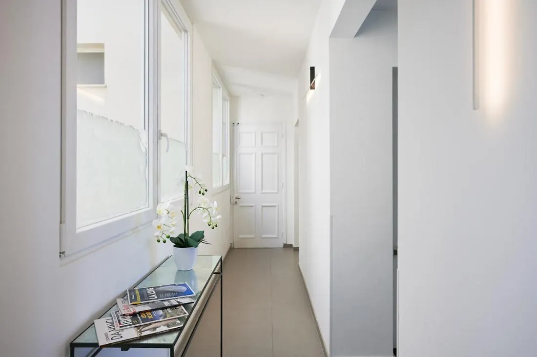 Διαμέρισμα Sunlight Properties - Sky Blue - 3 Bedroom Flat With Sea View On The Promenade Des Anglais Νίκαια