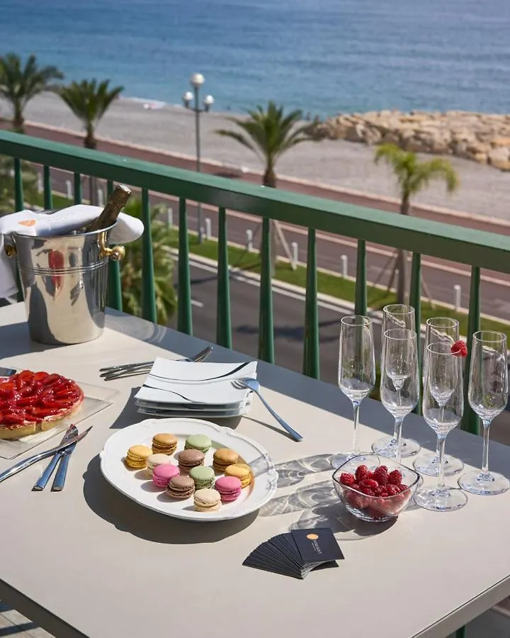 Διαμέρισμα Sunlight Properties - Sky Blue - 3 Bedroom Flat With Sea View On The Promenade Des Anglais Νίκαια