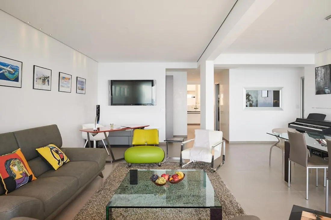 Apartment Sunlight Properties - Sky Blue - 3 Bedroom Flat With Sea View On The Promenade Des Anglais Nice France