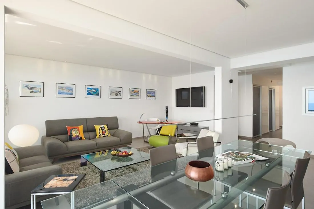 Sunlight Properties - Sky Blue - 3 Bedroom Flat With Sea View On The Promenade Des Anglais Nice 0*,  França